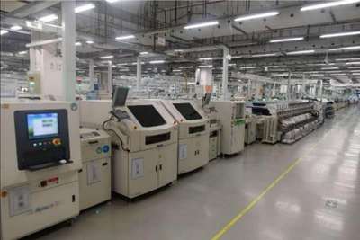 实探华为南方工厂手机生产线 生产正常进行中，软件零售稳步推进